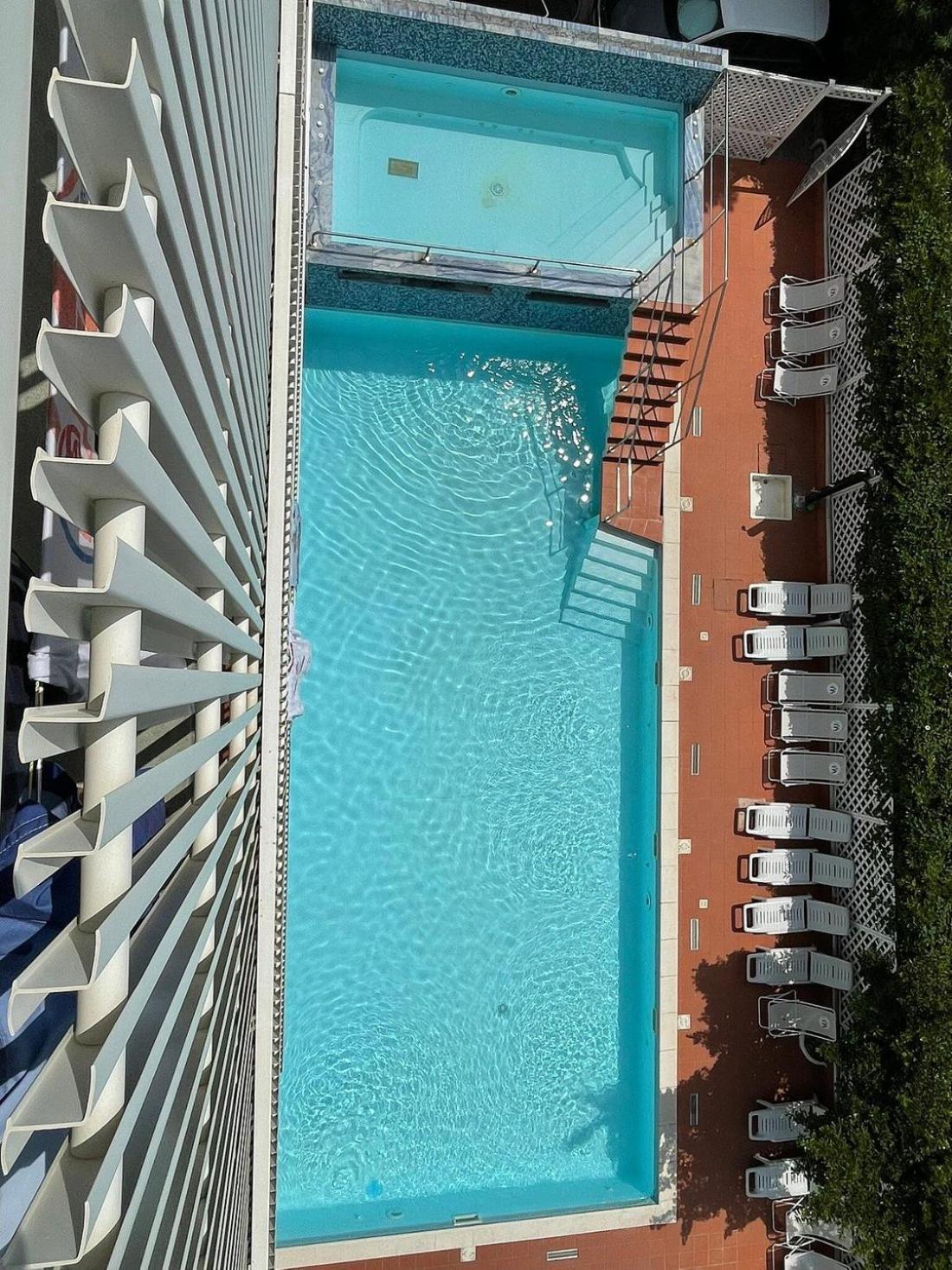 Hotel Delfino Milano Marittima Exterior foto