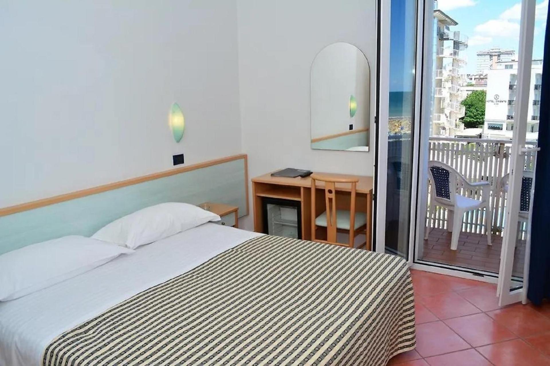 Hotel Delfino Milano Marittima Exterior foto
